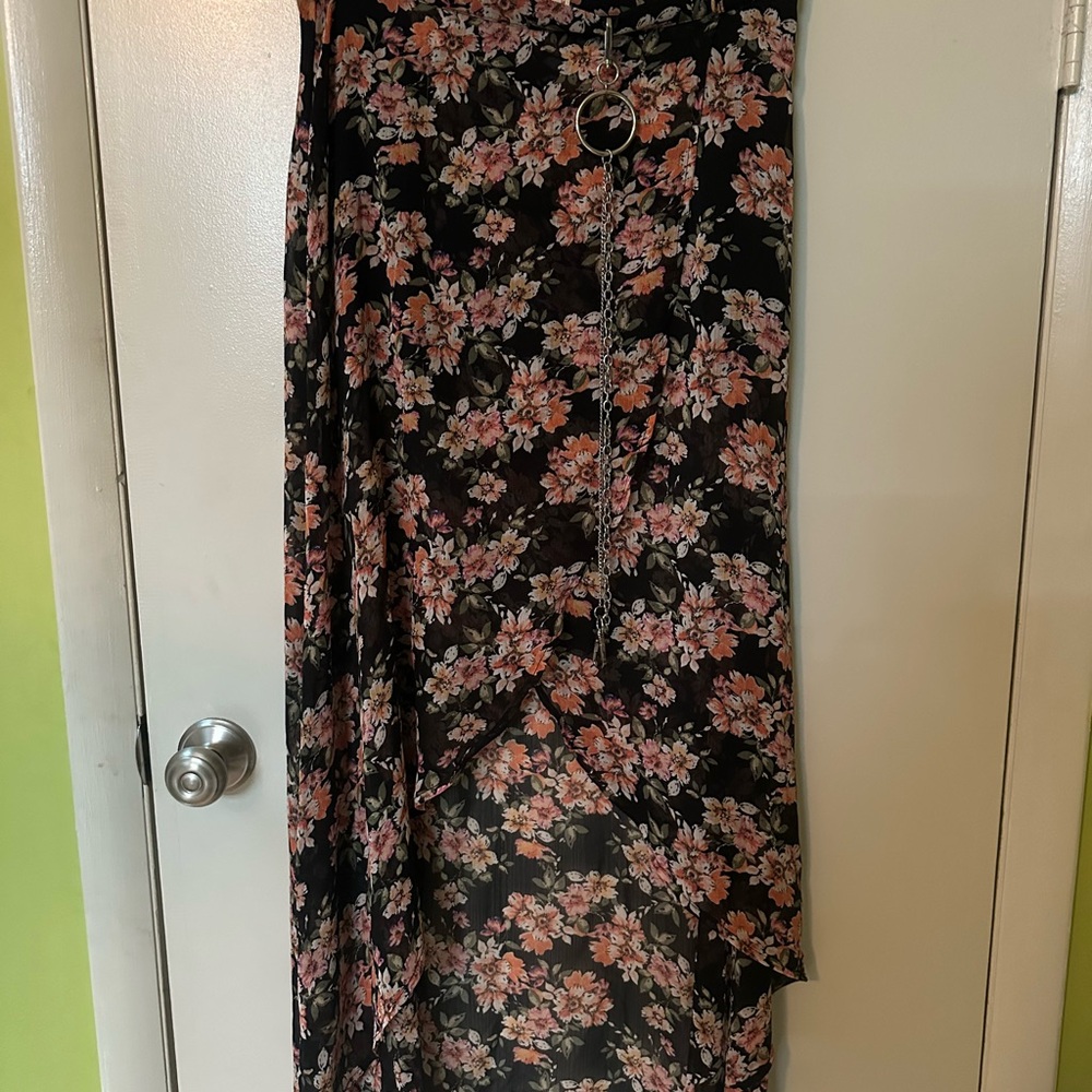 Flying Tomato Asymmetrical Floral Skirt - Black and Pink